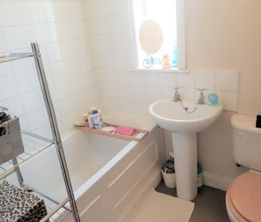 Studio to rent - Photo 6