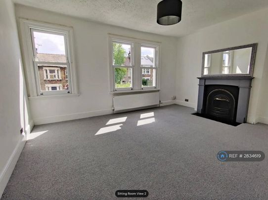 2 bedroom flat to rent - Photo 1