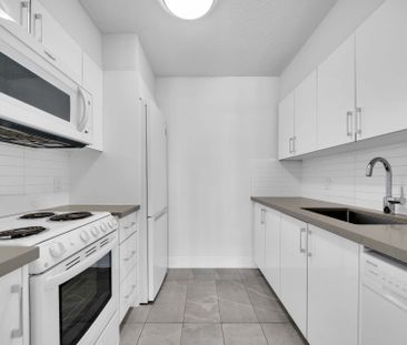 For Lease - 33 Isabella Street Unit# 2510, Toronto, Ontario - Photo 1
