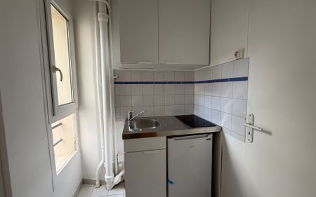 Appartement à louer 1 pièce • 15,40 m 2 Paris 11 - Photo 2