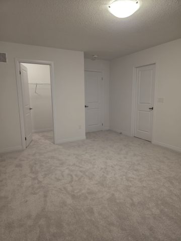 For Lease - 881 Douro Street, Stratford, Ontario - Photo 4