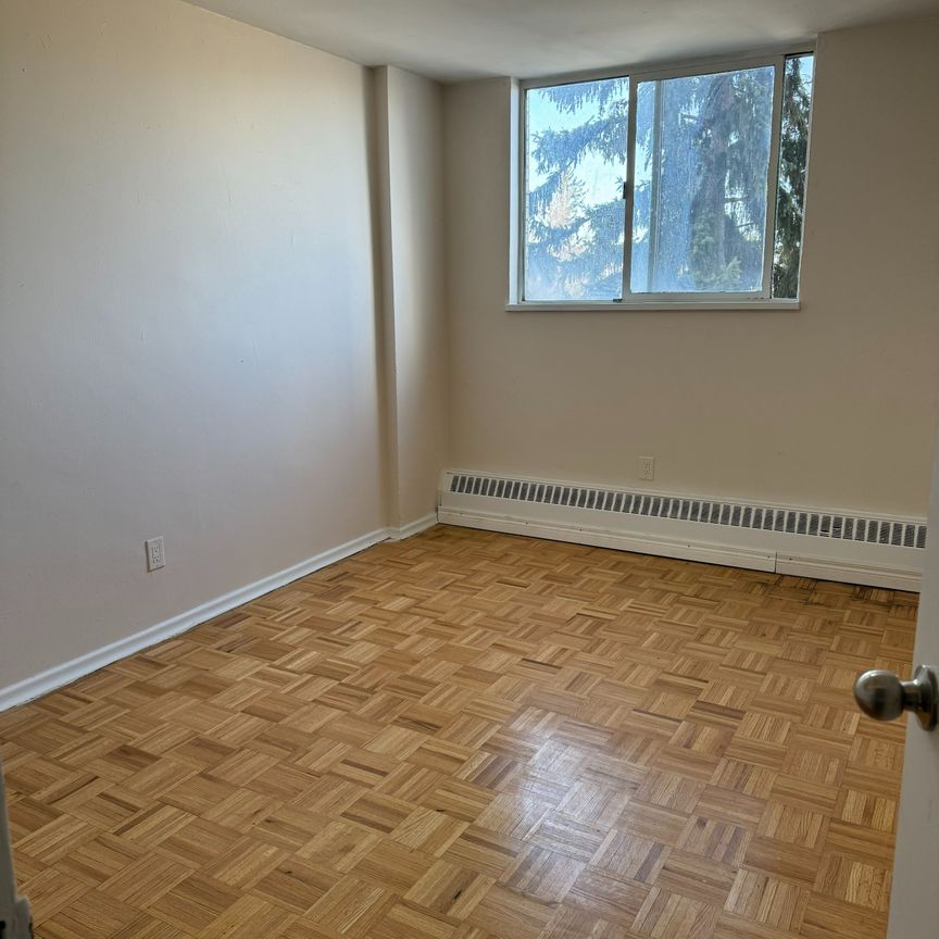 For Lease - 500 Dawes Road Unit# 803, Toronto, Ontario - Photo 1