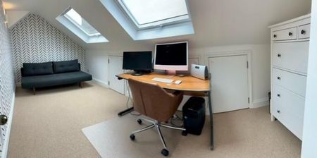 4 bedroom semi-detached house to rent - Photo 4