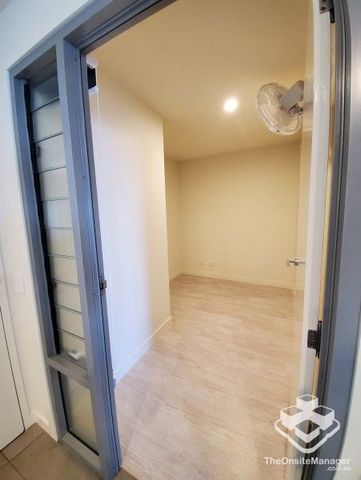 Create Listing - Photo 3