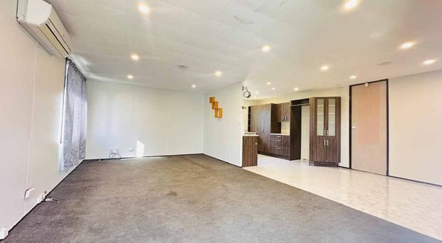 3 Bedroom house in Henderson - Photo 1