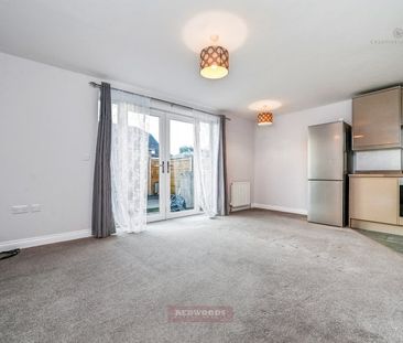 Old Windsor - Photo 5