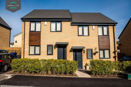 3 bedroom semi-detached house to rent - Photo 3