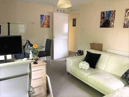 Spacious One Bedroom Flat To Let in Cambridge - Photo 3