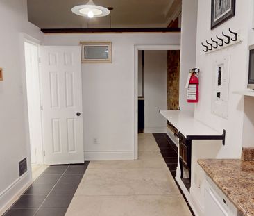 For Lease - 1152 Gerrard Street Unit# 206, Toronto, Ontario - Photo 6