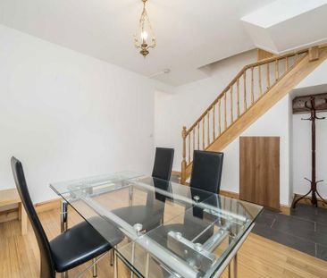 4 bedroom terraced house to rent - Photo 1