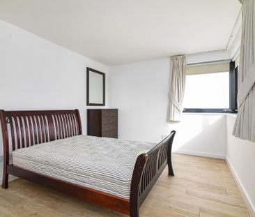 Westferry Road - Photo 5