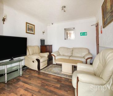 1 bedroom in a house share to rent - Photo 6