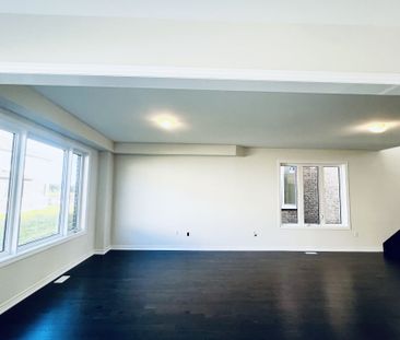 For Lease - 24 Hylton Drive, Barrie, Ontario - Photo 3