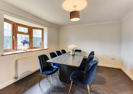 37 Chapel Lane, Smestow - Photo 3