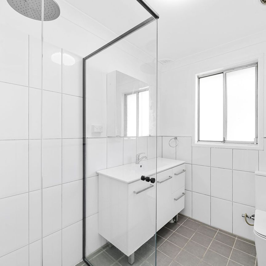 Renovated to Perfection – Your Next Home Awaits&excl; - Photo 1