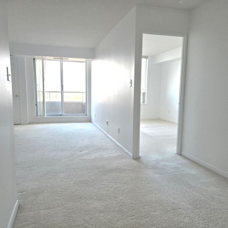 For Lease - 18 Hillcrest Avenue Unit# 1403, Toronto, Ontario - Photo 3