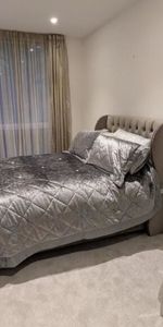 1 bedroom Apartment to rent - Photo 3