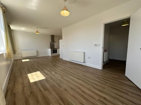 2 bedroom apartment to rent - Photo 4