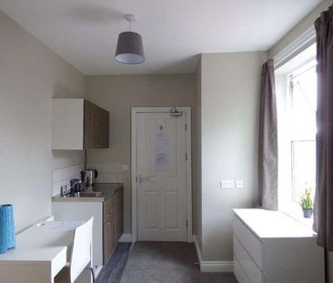 Christ Church Road, DN1 - Photo 3