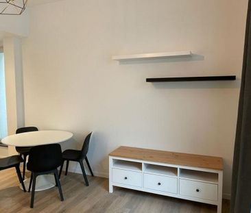 IXELLES: REZ DE CHAUSSE MEUBLE 2 CHAMBRES +TERRASSE - Ixelles - Photo 4