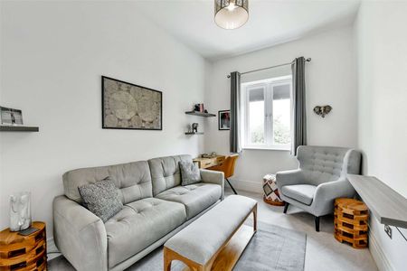 A stunning five bedroom villa - Photo 3