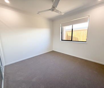1 Kashmir Cct, Greenbank QLD 4124 - House For Rent | Domain - Photo 5