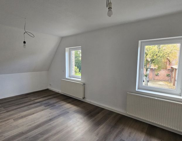 WOHNEN AM WESTLICHEN STADTRAND VON MINDEN VERMIETUNG EINER RENOVIERTEN 2 ZIMMER - WOHNUNG - Foto 1
