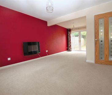 2 bedroom terraced house to rent - Photo 2