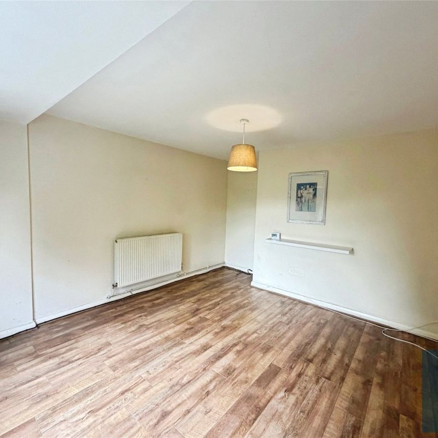 The Newlands, Sowerby Bridge, Halifax, HX6 - Photo 1
