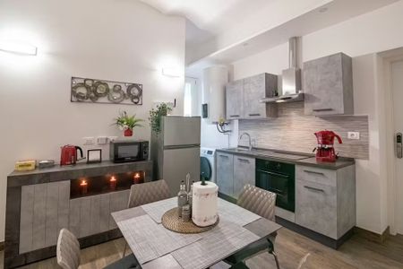 Via del Ponte allAsse, Florence, Tuscany 50144 - Photo 2