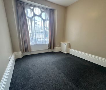 1 Bed Flat, Dover Place, BS8 - Photo 4