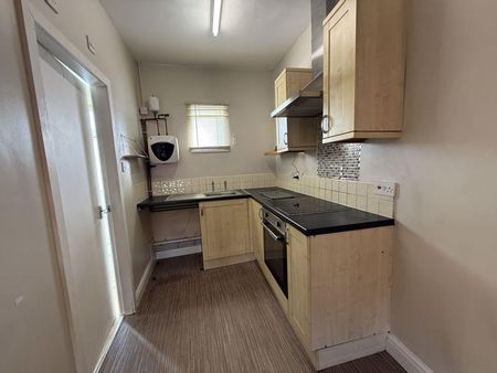 1 bedroom flat to rent - Photo 4