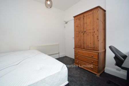 4 bedroom townhouse to rent - Photo 3