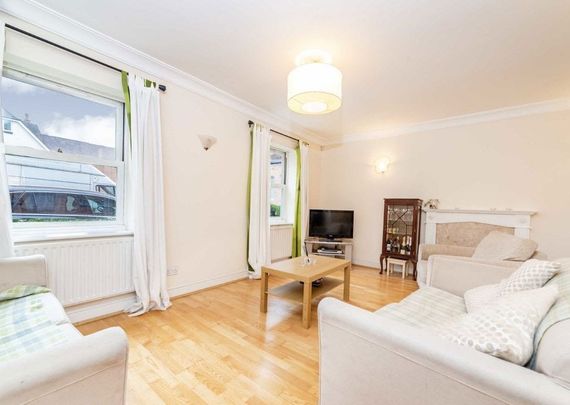 Woodbourne Avenue, SW16 1UX, London - Photo 1