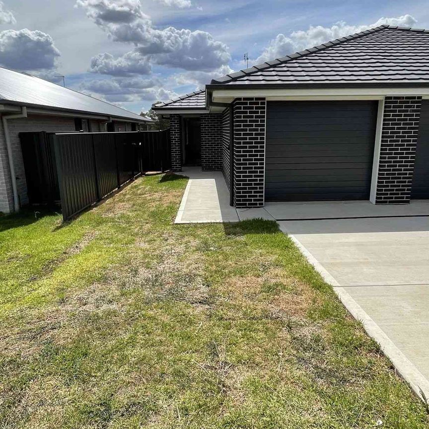 2 Bedroom West Tamworth Unit - Photo 1
