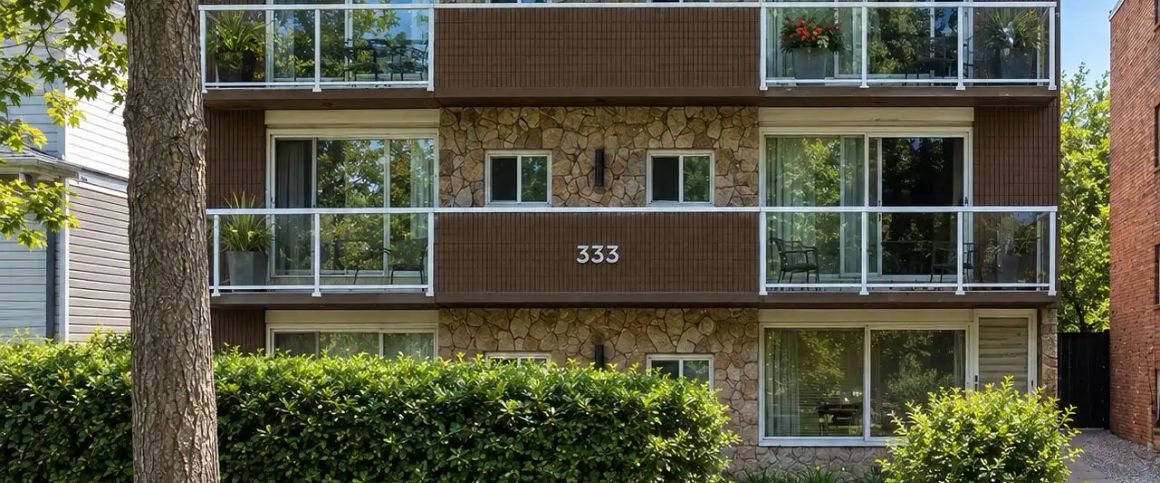 Bright 2 Bedroom Apartments in Crescent Heights — 2 Bedrooms Condo Unit - Photo 1