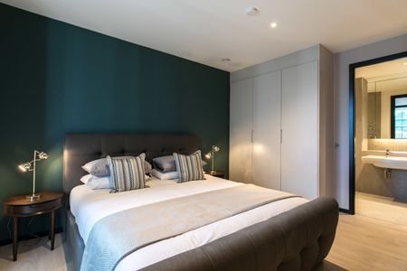 Three bedroom apartment @ Opus, 6 Hanover Quay, Grand Canal Dock, Dublin 2. - Photo 3