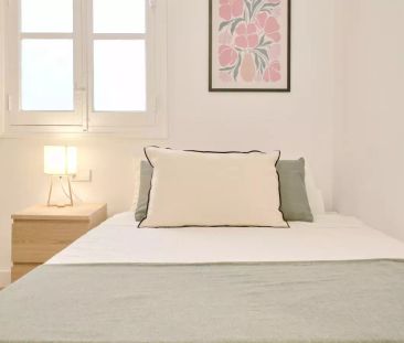 Room in a shared 11-bedroom apartment for rent in La Xerea - Photo 1