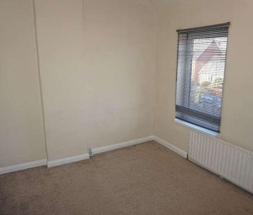 Bedford Road East, Yardley Hastings, NN7 - Photo 5