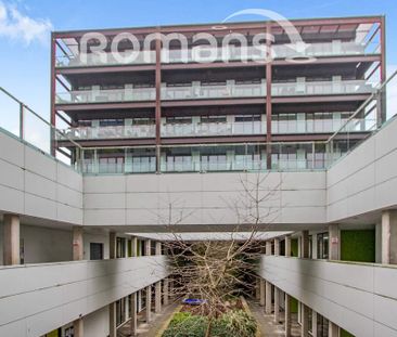 Studio to rent - Photo 6