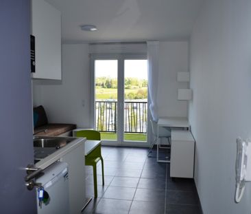 Studio à partir de 19m² meublé et équipé sans balcon - Photo 2