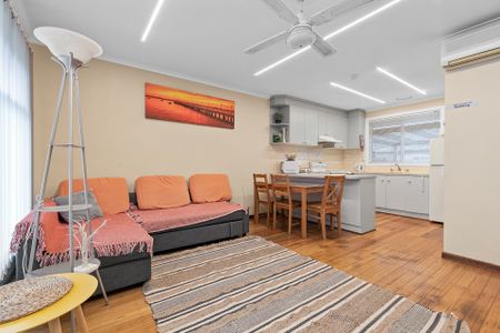 6/133 Alma Avenue, Laverton VIC, Belconnen - Photo 2