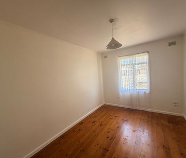 To register & apply for this property, please use this link: https:... - Photo 2