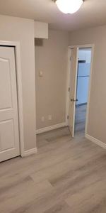 1 bedroom bsmt suite - Photo 4