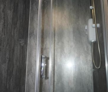1 bedroom in a house share to rent - Photo 6