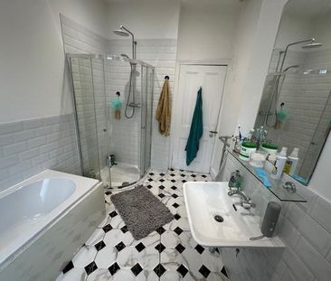 1 bedroom in a house share to rent - Photo 6