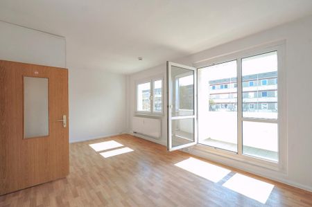 Einziehen, fertig, los - ERSTBEZUG im Februar! - Photo 2