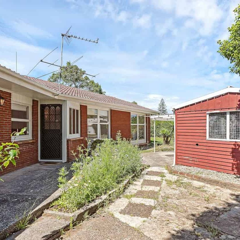 Recently Renovated 3BR+Garage Pakuranga - Photo 1