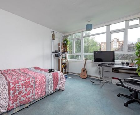 5 Bed Maisonette, Garden Royal, SW15 - Photo 2