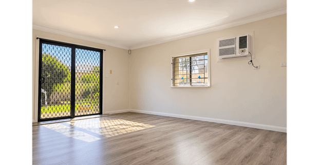 Affordable Studio in a Quiet Street - Photo 1